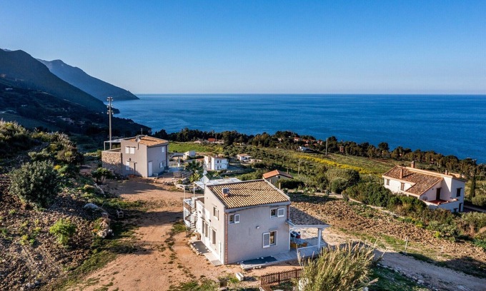Scopello Apartment | Apt Perterrepermari a 2 Km Da Riserva Dello Zingaro