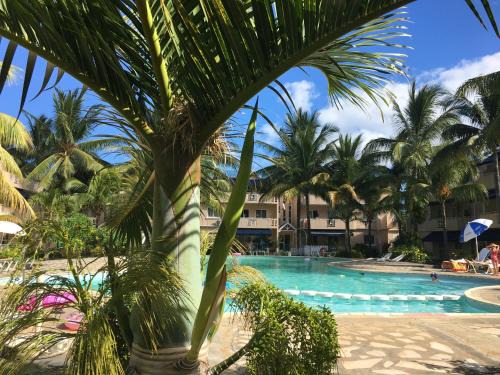 Flic-en-Flac Apartment | Apt Terrasse Bord de Mer & piscine/Flic en Flac