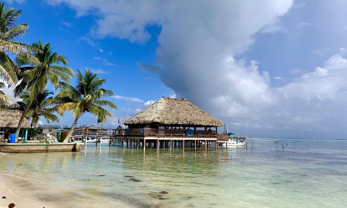 San Pedro Hotel | Aqua Vista Beachfront Suites