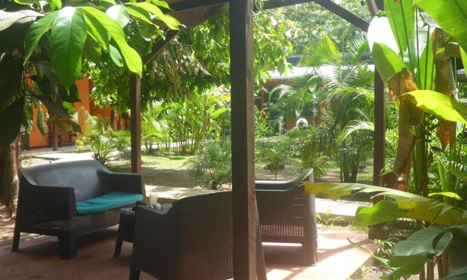 Tortuguero Hostel | Aracari Garden Hostel
