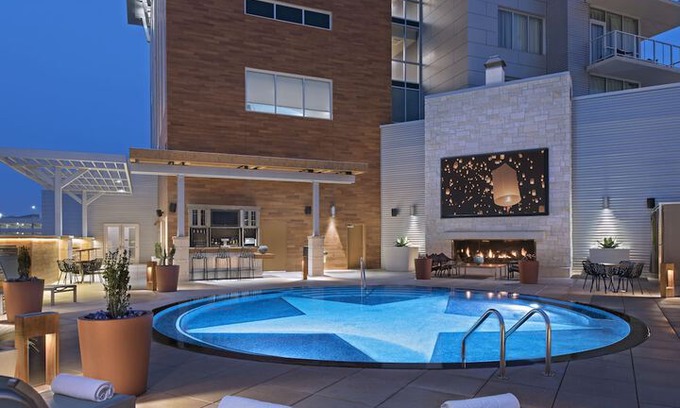 North Burnet Hotel | Archer Hotel Austin at the Domain