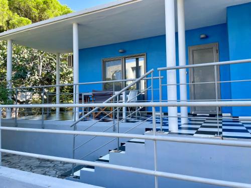 Porto Rafti House | Architect's summer house by the beach
