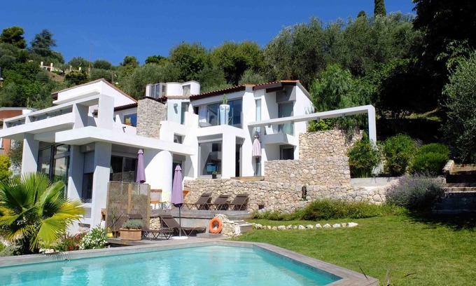 Jean-Medecin Villa | Architectural villa with panoramic sea view at Nice in the French Riviera