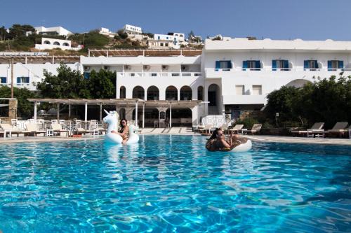 Ios Hotel | Armadoros Hotel/Ios Backpackers