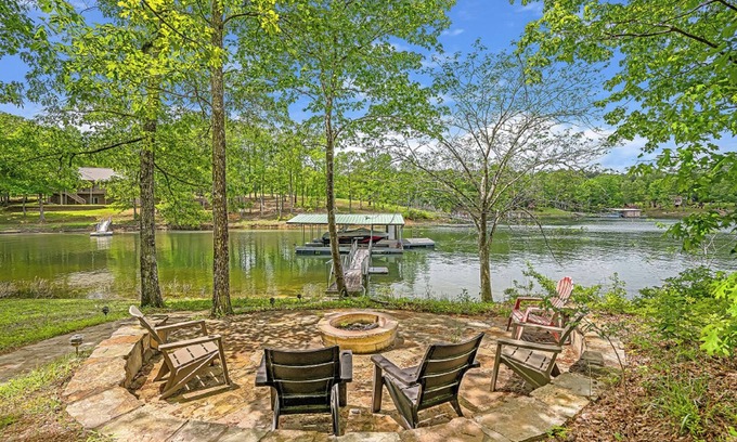 Jasper House | Arrowhead: 4 BR, 2 BA House in Jasper, Sleeps 12