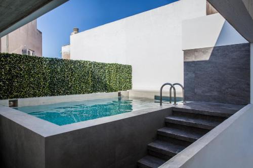 Omonia Hotel | Art Suites Korai