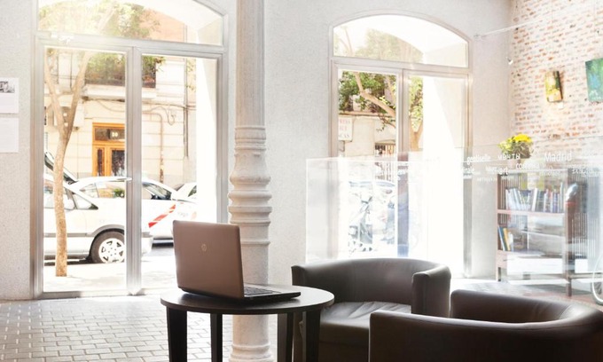 Embajadores Hotel | Artrip Hotel