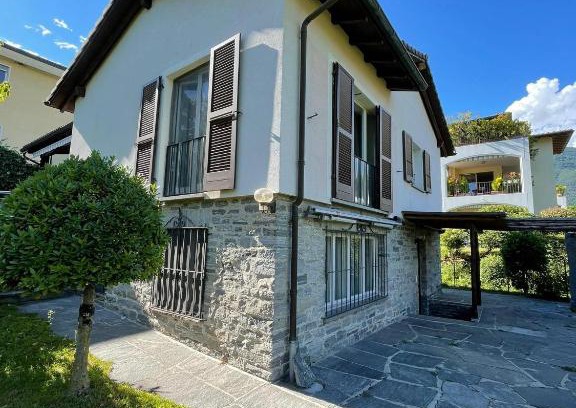 Ascona Apartment | Ascona: Casa Conchiglia