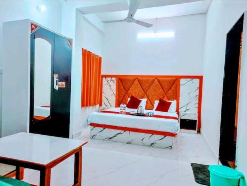 Faizabad Hotel | Ashram - Shri Ram Harshnam Ayodhya