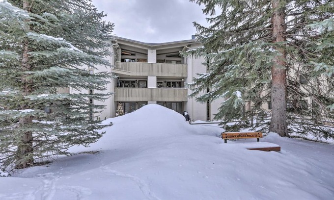 Aspen Apartment | Aspen Condo Ski-In and Ski-Out, Steps to Main St