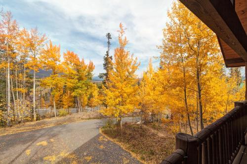 Breckenridge House | Aspen Lookout by Great Western Lodging