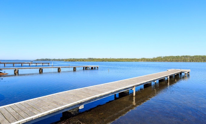 Erowal Bay House | At Golden Ponds at Erowal Bay - 4pm Check out Sundays