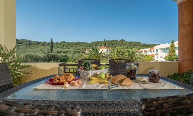 Tsilivi House | Athena's Holiday Home - Ideal for large groups, by ZanteWize