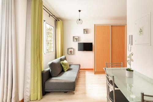 Old Town Apartment | Atlantic Studios #02