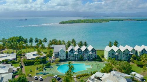 Bas du Fort Apartment | Atoumo piscine citerne