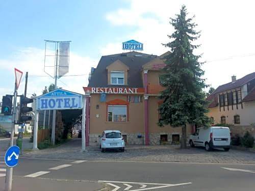 Csillaghegy Hotel | Attila Hotel