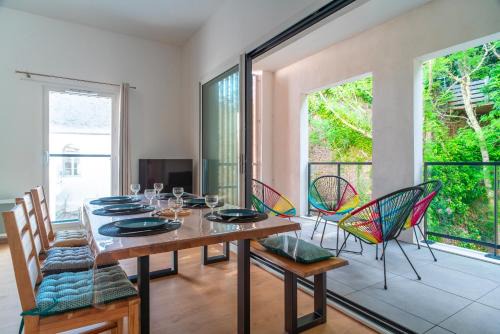 Le Palais Apartment | Au C103 - La Vie est Belle