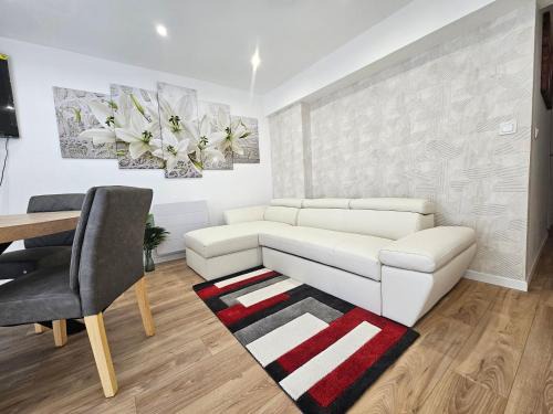 Conflans-Sainte-Honorine House | Au Mboa Appartement 2 Chambres au Coeur de Conflans