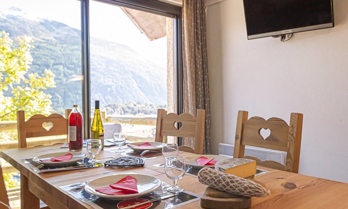 Aussois Apartment | Aussois: 2-room apartment, terrace, sleeps 6, pets allowed, WIFI