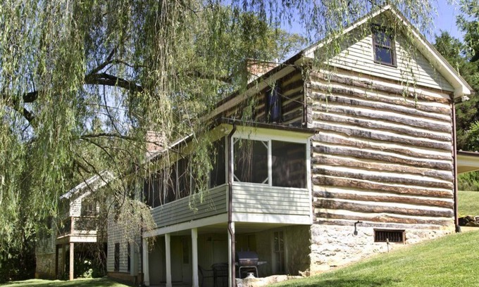 Lexington Cabin | Authentic Waterfront Cabin