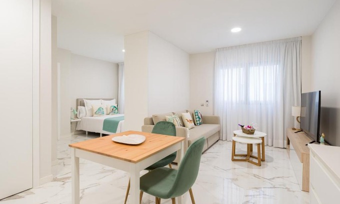 Las Palmas de Gran Canaria Apartment | Avatar Las Canteras