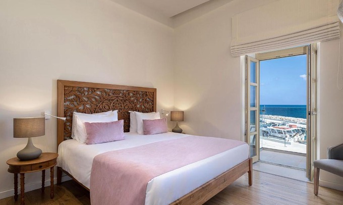 Kolymbari Apartment | Avra Apartments Kolymbari Harbour