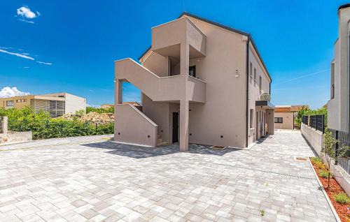 Kastel Novi Apartment | Awesome Apartment In Kastel Novi