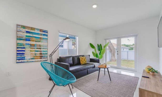 West Little River House | Awesome Brand New 3/2 House With Parking