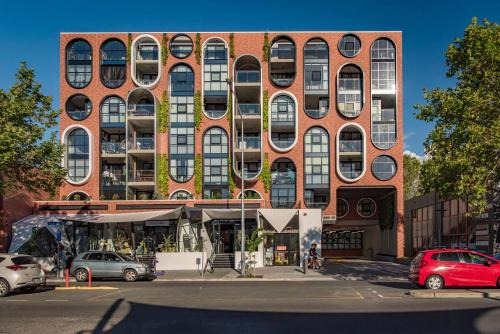 Braddon Apartment | Awesome Brooklyn Inspired Stay - Mt Ainslie View