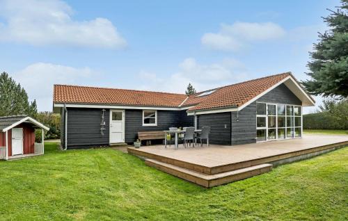 Hvidbjerg Strand House | Awesome Home In Børkop With Sauna