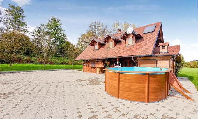 Donja Stubica House | Awesome Home In Donja Stubica