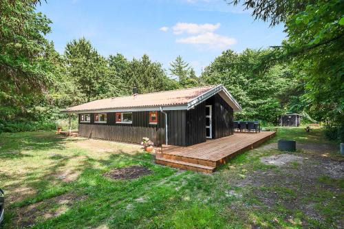 Egsmark Strand House | Awesome Home In Ebeltoft With 3 Bedrooms, Internet And Sauna