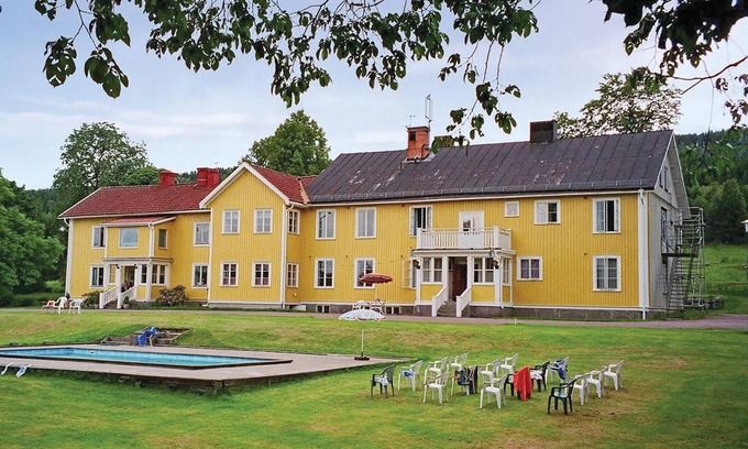 Uddheden House | Awesome home in Gräsmark with sauna