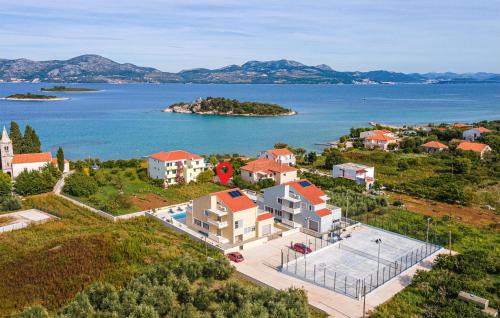 Janjina House | Awesome Home In Sreser