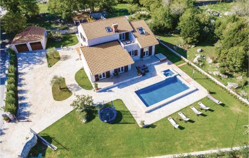 Peljesac peninsula House | Awesome Home In Topolo With Sauna