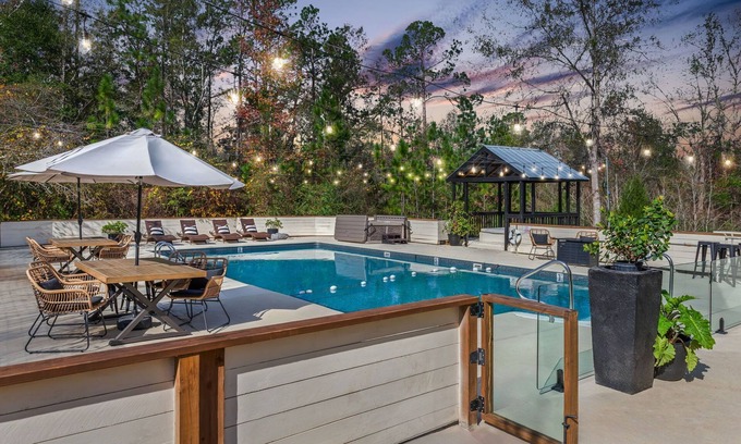 Cantonment House | Azalea Pines | Secluded Retreat + Pool!