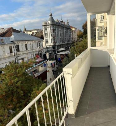Craiova Apartment | Azure Apartment