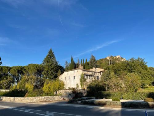 Vallon-Pont-d'Arc Villa | Bâtisse de 1786 à Vallon Pont d’Arc