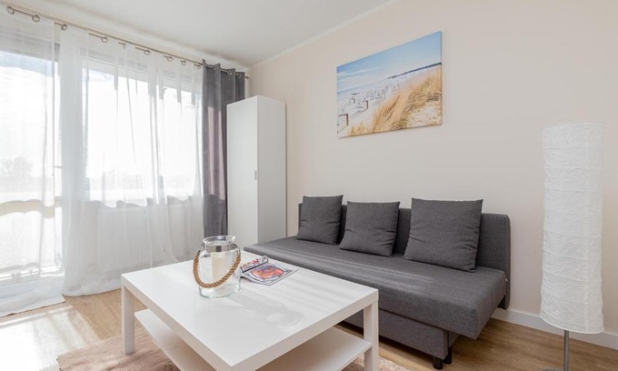 Karlikowo Apartment | Błonia Sopockie Apartamenty by Renters