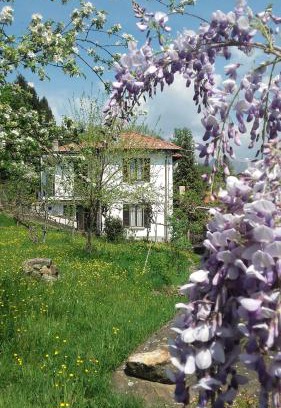Casale Corte Cerro Bed & Breakfast | B&B Al Mutpron