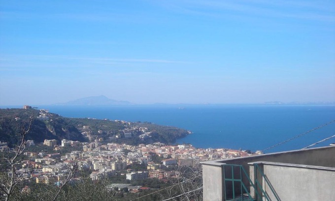 Sorrento Bed & Breakfast | B&B L'Arcobaleno