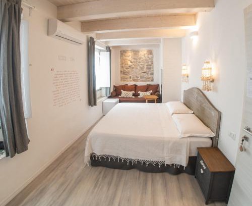 Carloforte Bed & Breakfast | B&B Terra - Stanza Poesia