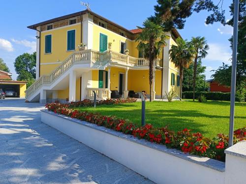 Lesa Bed & Breakfast | B&B VILLA PREZIOSA LAGO MAGGIORE