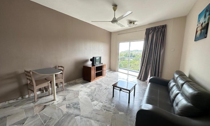 Baharu Apartment | B8-13a pd marina resort