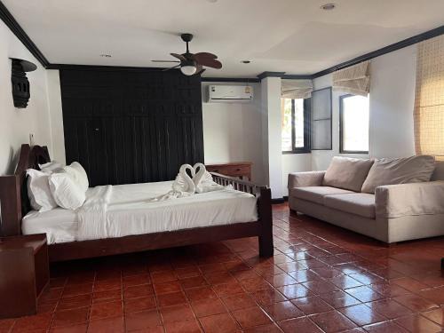 Nanai Road House | Baankasemsuk Resort 般咔 深宿