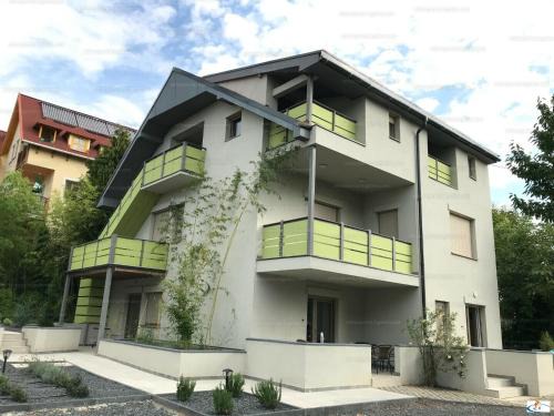 Balatonfured Apartment | Babérkák Vendégház