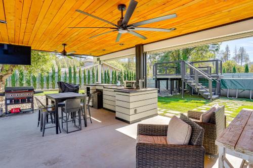 Weaverville House | Backyard Oasis with Hot Tub and Views Weaverville Gem