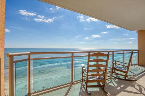 Crescent Beach Apartment | Bahama Sands Condos