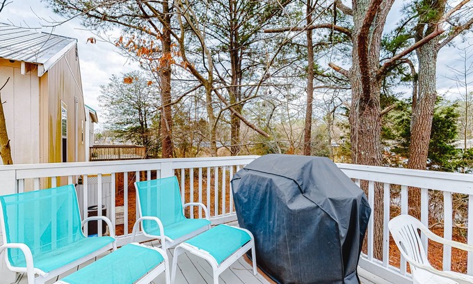 Bethany Beach House | Bahamas beach cottages home in great location with washer & dryer, WiFi
