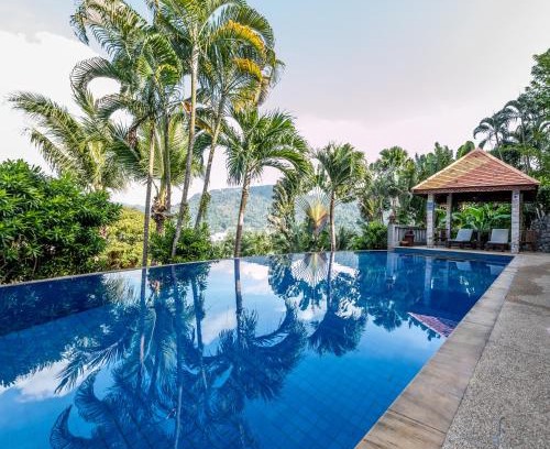 Patong Villa | Baiyok Villa seaview and edge pool